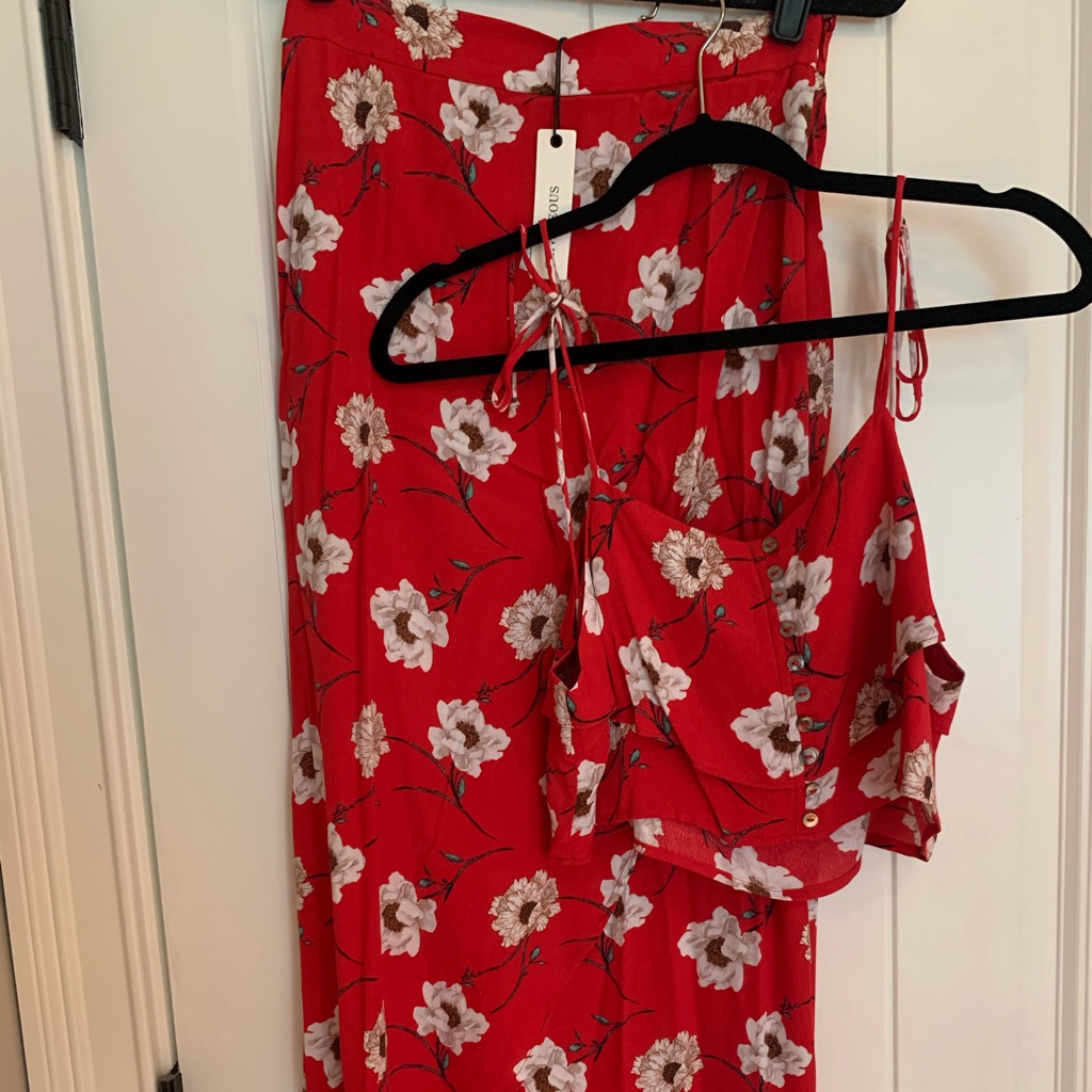 Oliviaceous Red Flower Set